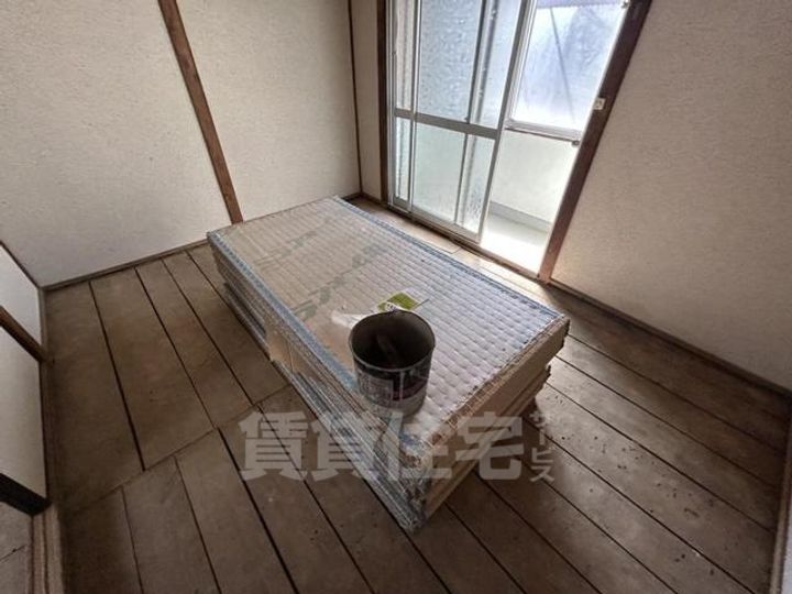大阪府門真市新橋町の賃貸アパートの居間