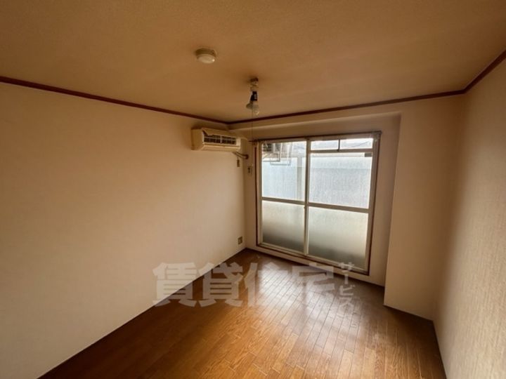 大阪府大阪市住吉区苅田4丁目の賃貸マンションの寝室