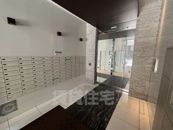 エンクレスト天神SIDEの玄関