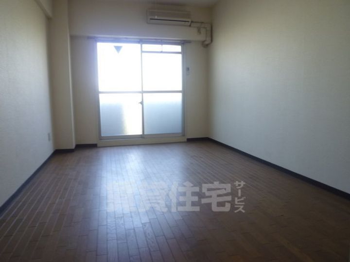 レナジア城南宮(旧ソブラーリア)の居間