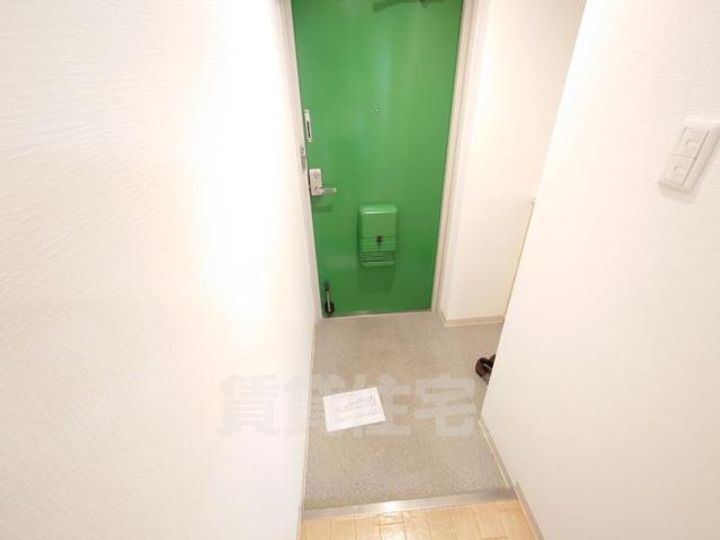ハイツK・Iの玄関