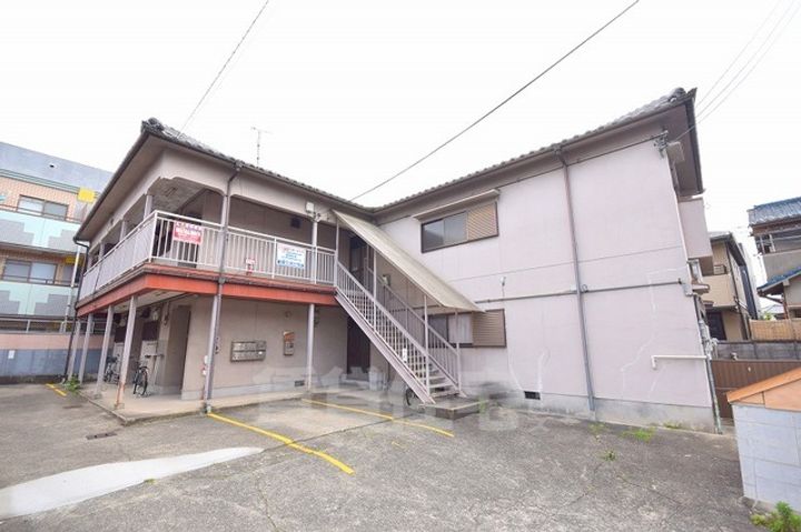 新栄河原コーポ2Fの外観