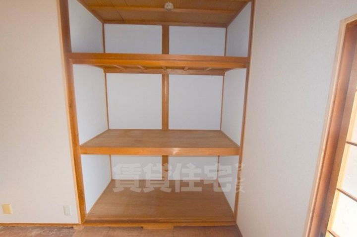 新栄河原コーポ2Fの内装