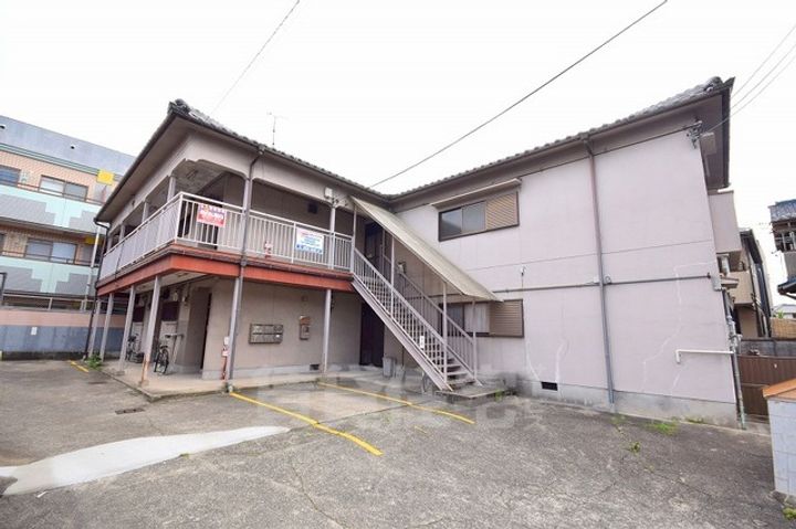 新栄河原コーポ2Fの外観