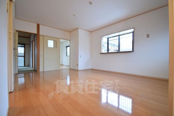 大阪府茨木市水尾1丁目の賃貸マンションの内装