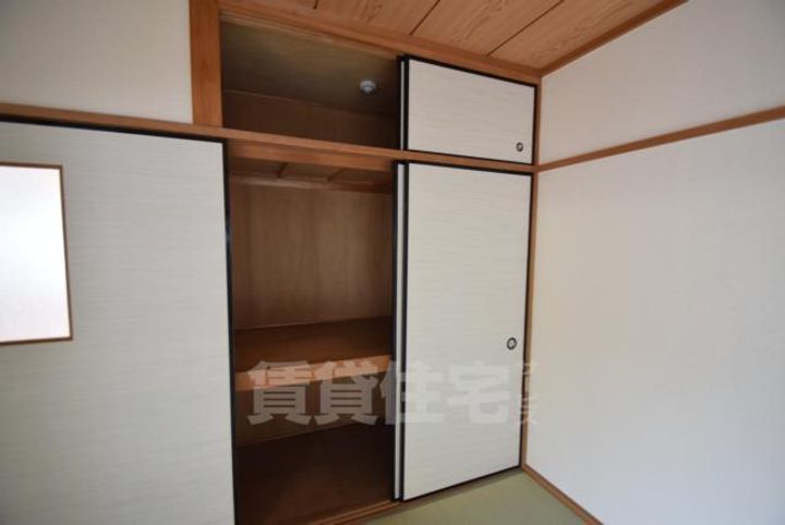 大阪府茨木市水尾1丁目の賃貸マンションの内装