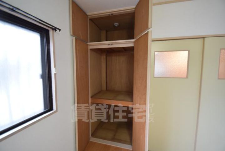 大阪府茨木市水尾1丁目の賃貸マンションの内装