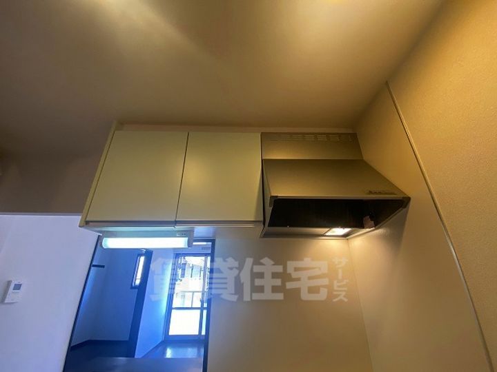 大阪府東大阪市下六万寺町2丁目の賃貸アパートのキッチン