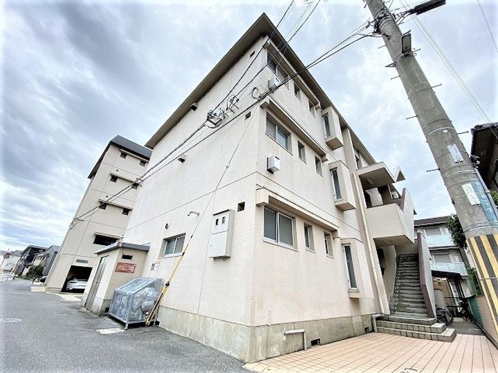 ハイツ平沼の外観