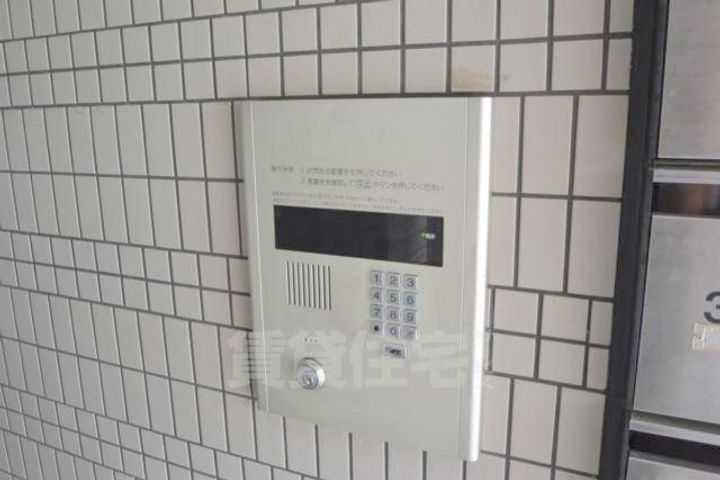 マンションK2の玄関