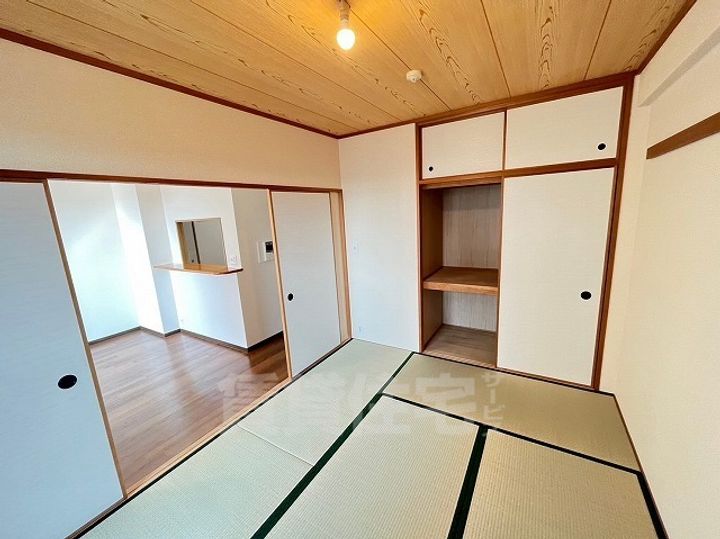 白鷹苦楽園マンションの寝室