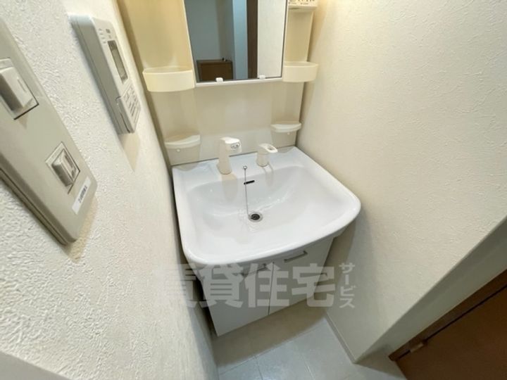大阪府堺市堺区浅香山町3丁の賃貸マンションの内装