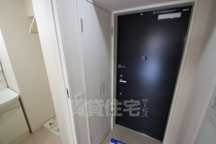 大阪府堺市堺区出島海岸通1丁の賃貸マンションの内装