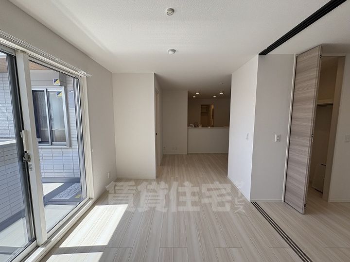 ヴィクトワール 庄の居間