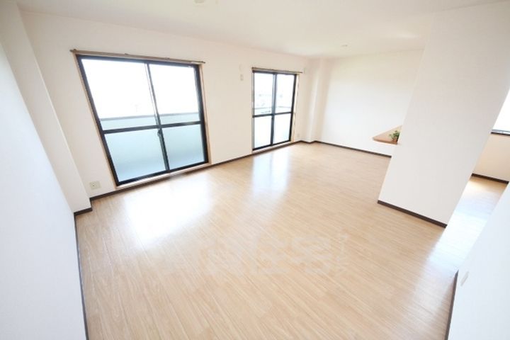 エクセルコート奈良南301の居間