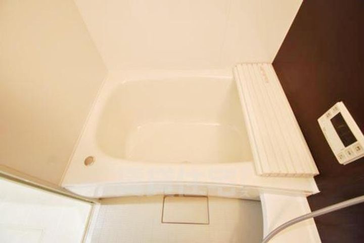 大阪府茨木市駅前3丁目の賃貸アパートの風呂