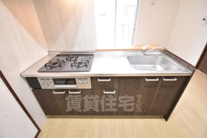 大阪府茨木市駅前3丁目の賃貸アパートのキッチン