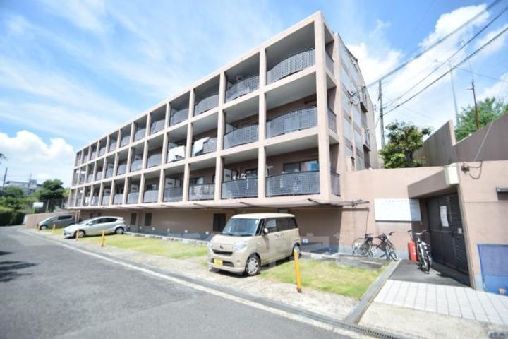 大阪府茨木市南春日丘1丁目の賃貸マンションの外観