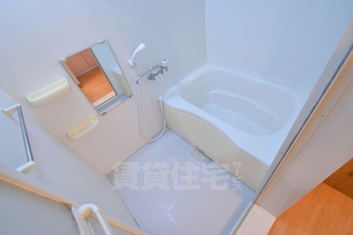 滋賀県守山市立入町の賃貸アパートの風呂