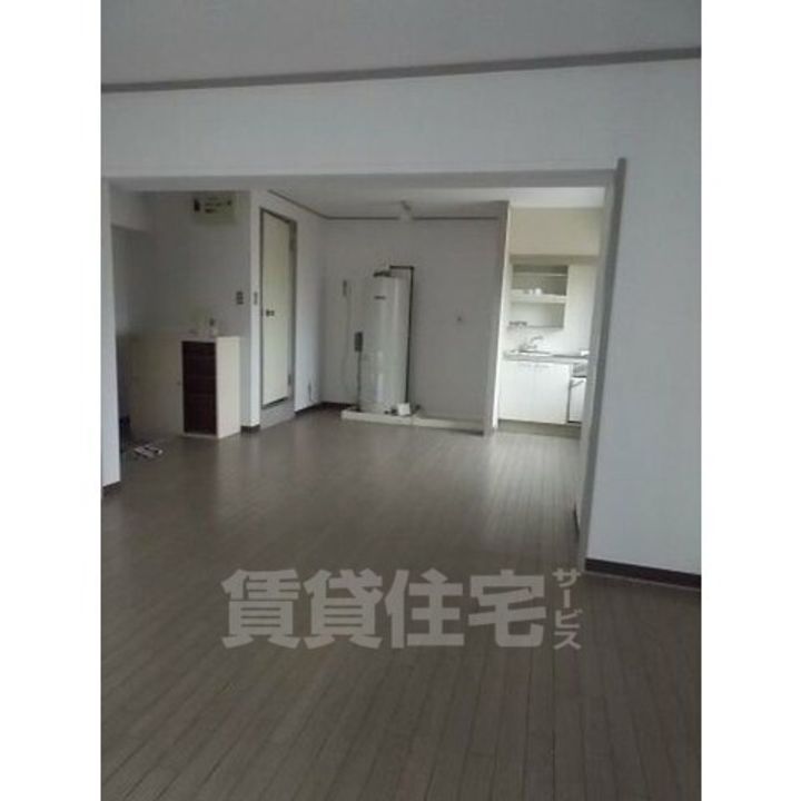 愛知県名古屋市東区泉1丁目(マンション)の賃貸物件の居間