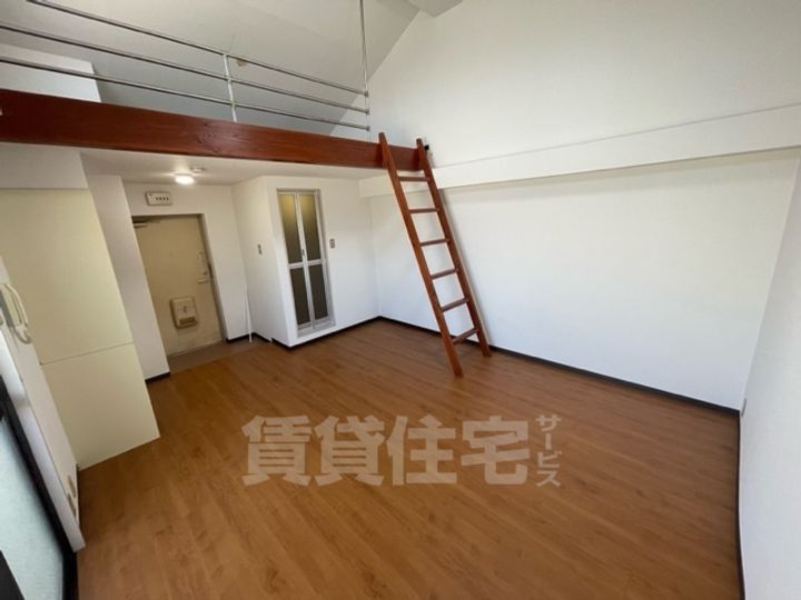 ロイヤル鳳2番館310の寝室