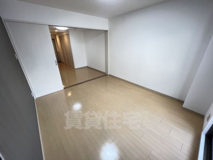 大阪府堺市北区長曽根町の賃貸マンションの寝室