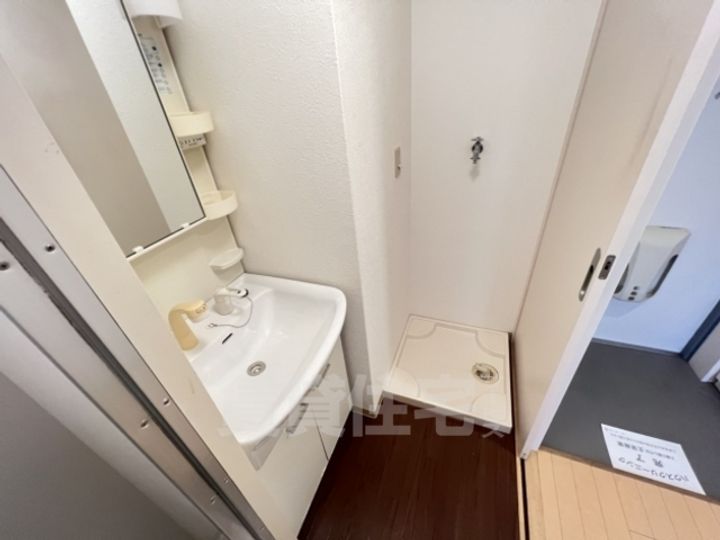 大阪府堺市北区長曽根町の賃貸マンションの内装