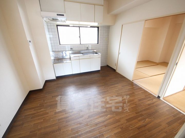 コンフォートグリーンの居間