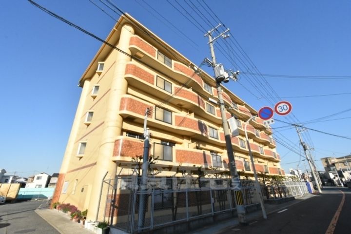 エンデバー高石の外観