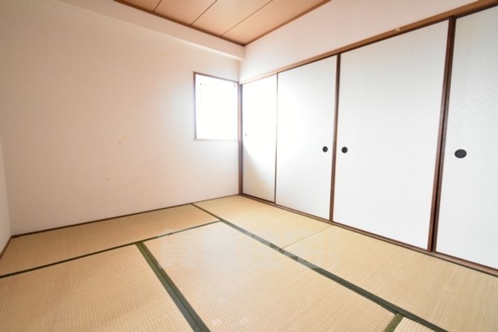 エンデバー高石の寝室