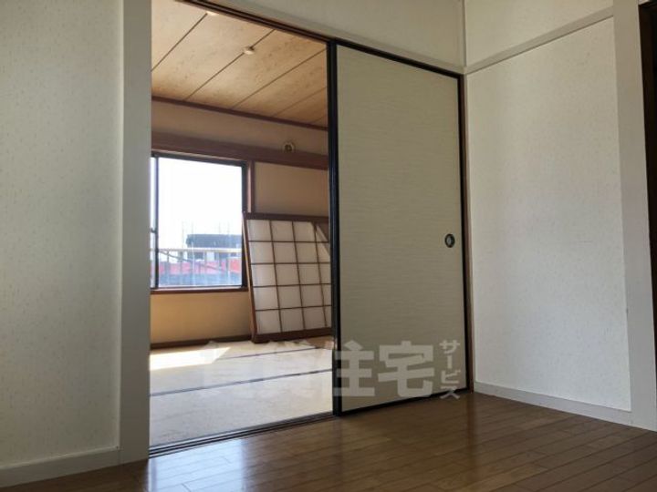 木下ビルの居間