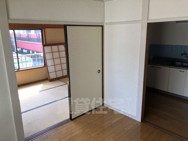 木下ビルの居間