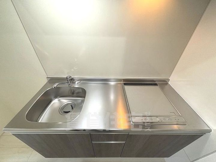 大阪府東大阪市額田町の賃貸アパートのキッチン