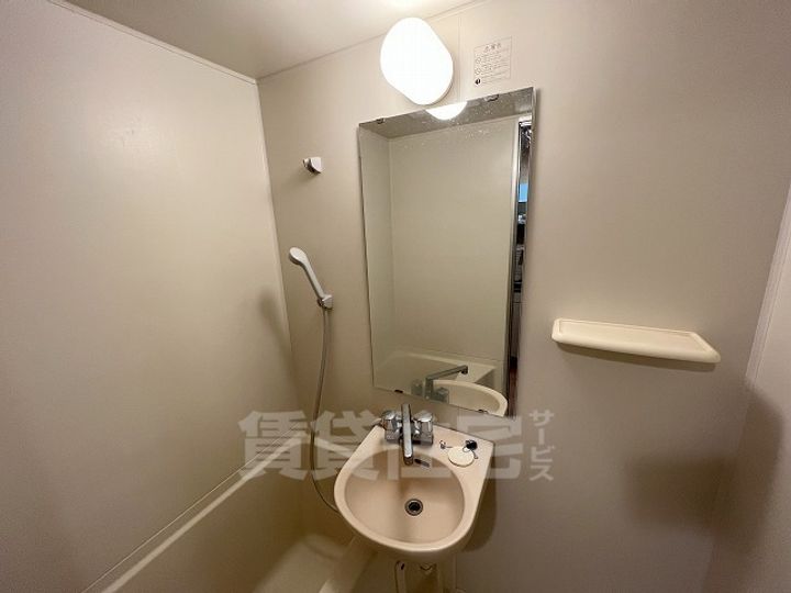 滋賀県草津市野路東3丁目の賃貸マンションの内装