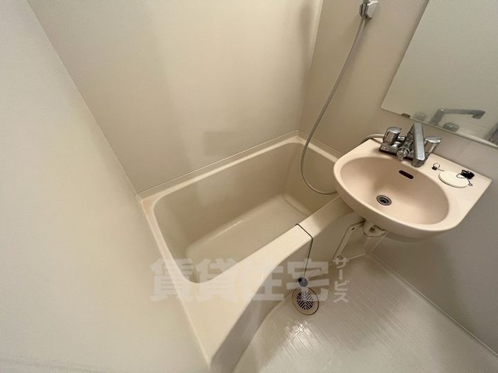 滋賀県草津市野路東3丁目の賃貸マンションの風呂