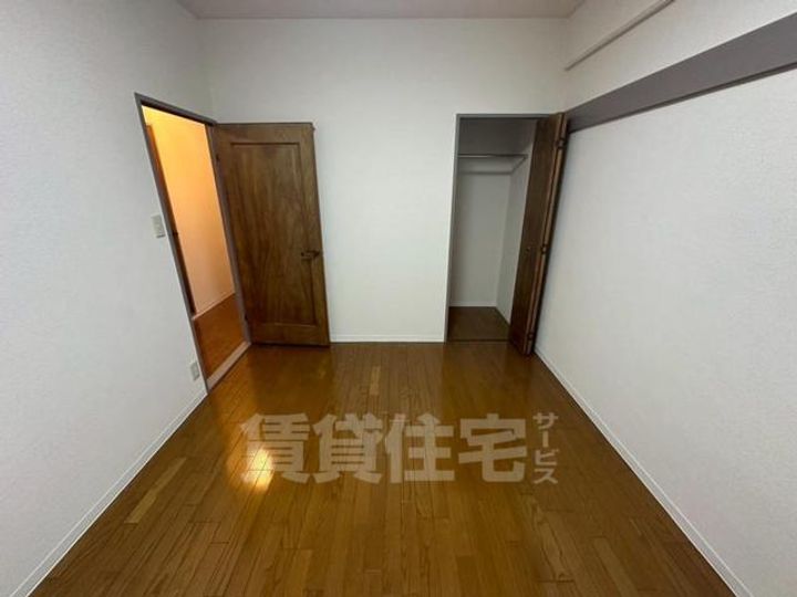 大阪府豊中市永楽荘4丁目の賃貸マンションの寝室