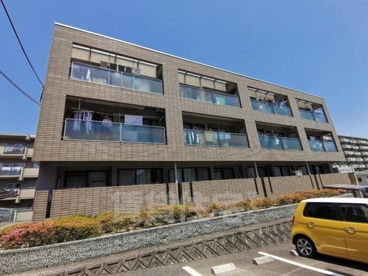 大阪府豊中市永楽荘4丁目の賃貸マンションの外観