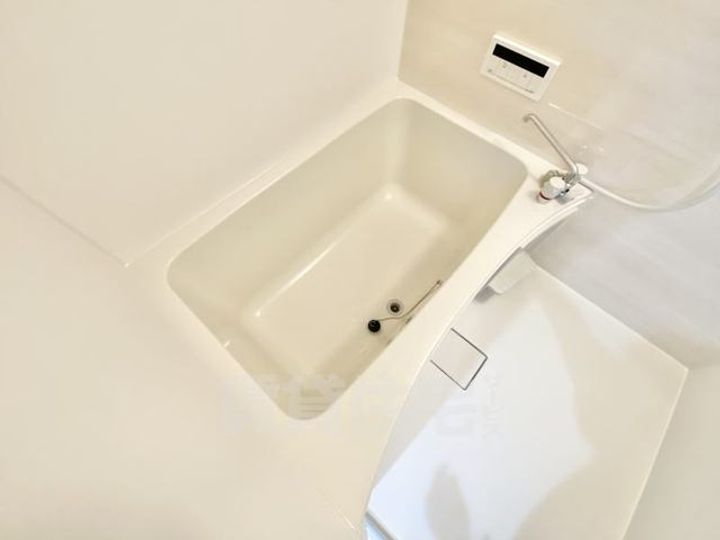 大阪府茨木市水尾1丁目の賃貸アパートの風呂
