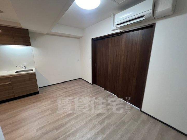 スプランディッド7の居間