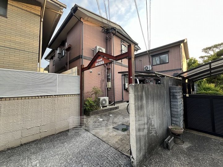 フレンド仁川の外観