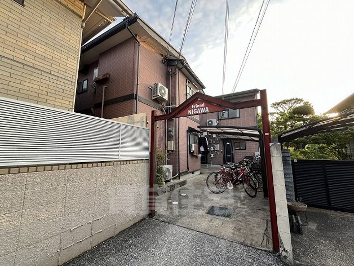 フレンド仁川の外観