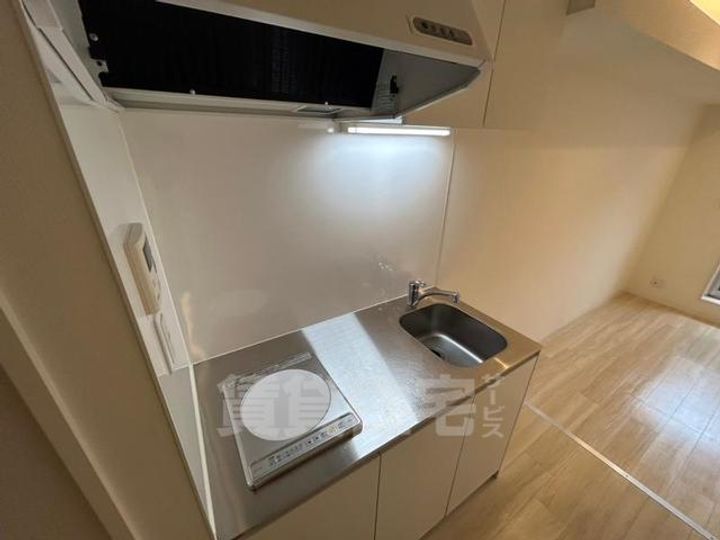 大阪府豊中市服部豊町2丁目の賃貸アパートのキッチン