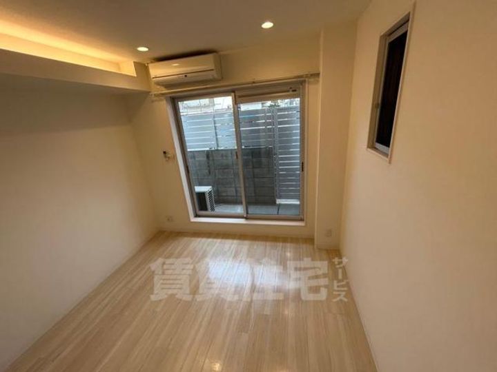 大阪府豊中市服部豊町2丁目の賃貸アパートの寝室