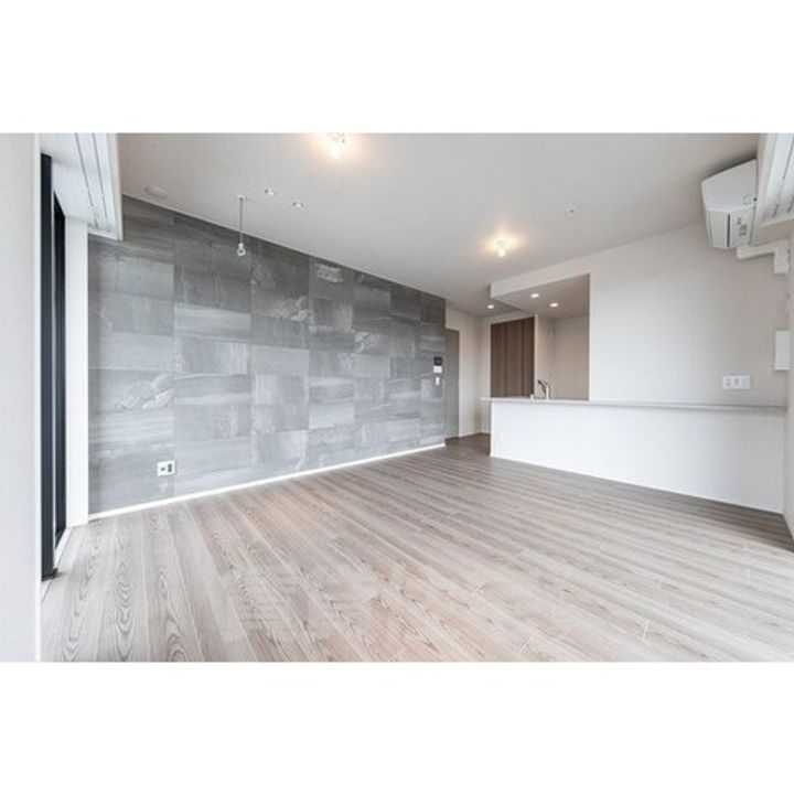 NAGOYA the TOWERの居間