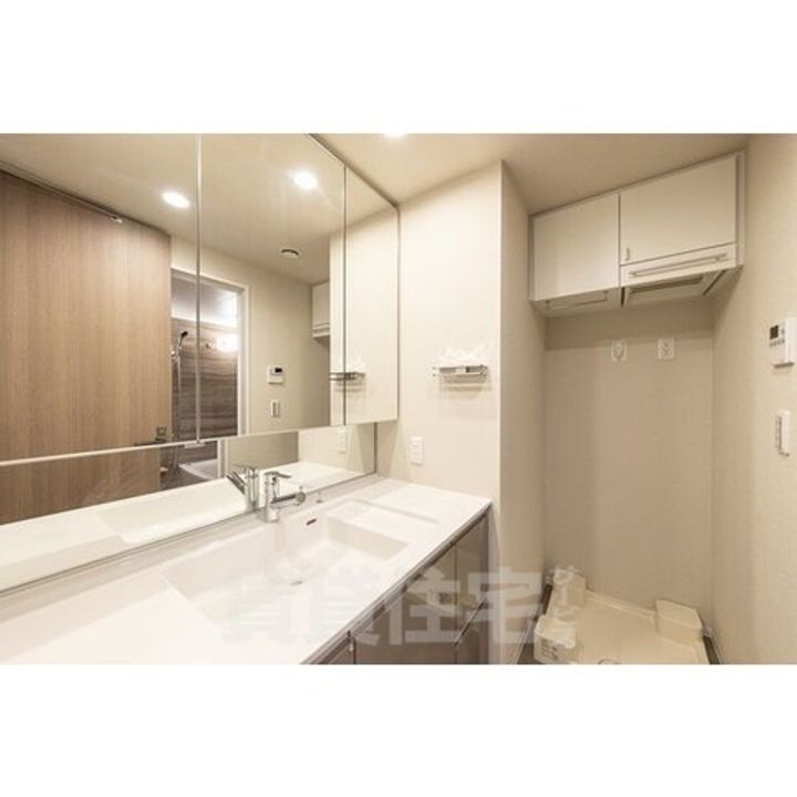 NAGOYA the TOWERの居間