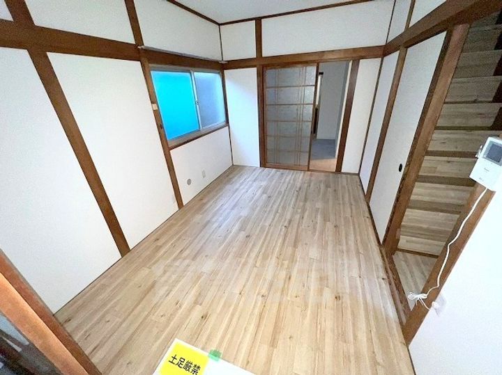 大阪府八尾市久宝園3丁目(一戸建)の賃貸物件の居間