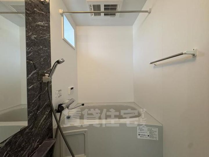 大阪府門真市野里町の賃貸アパートの風呂