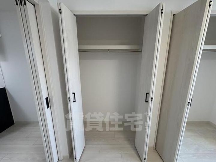 大阪府門真市野里町の賃貸アパートの内装