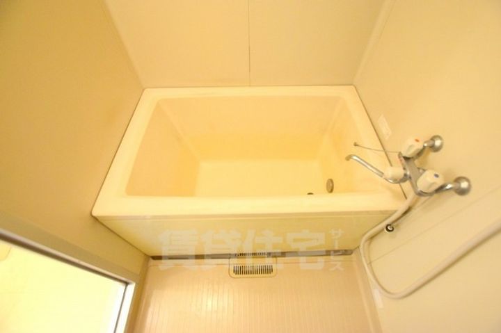 グランドハイツ杉田1の風呂