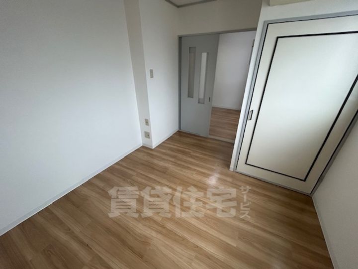 ラウンド2大儀の居間